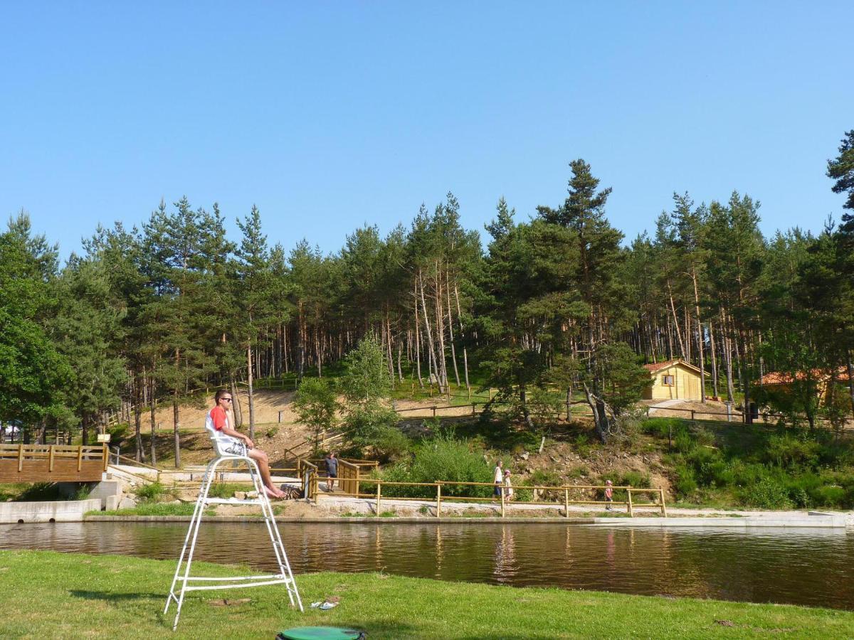 Les Chalets Du Haut-Forez Usson-en-Forez Экстерьер фото