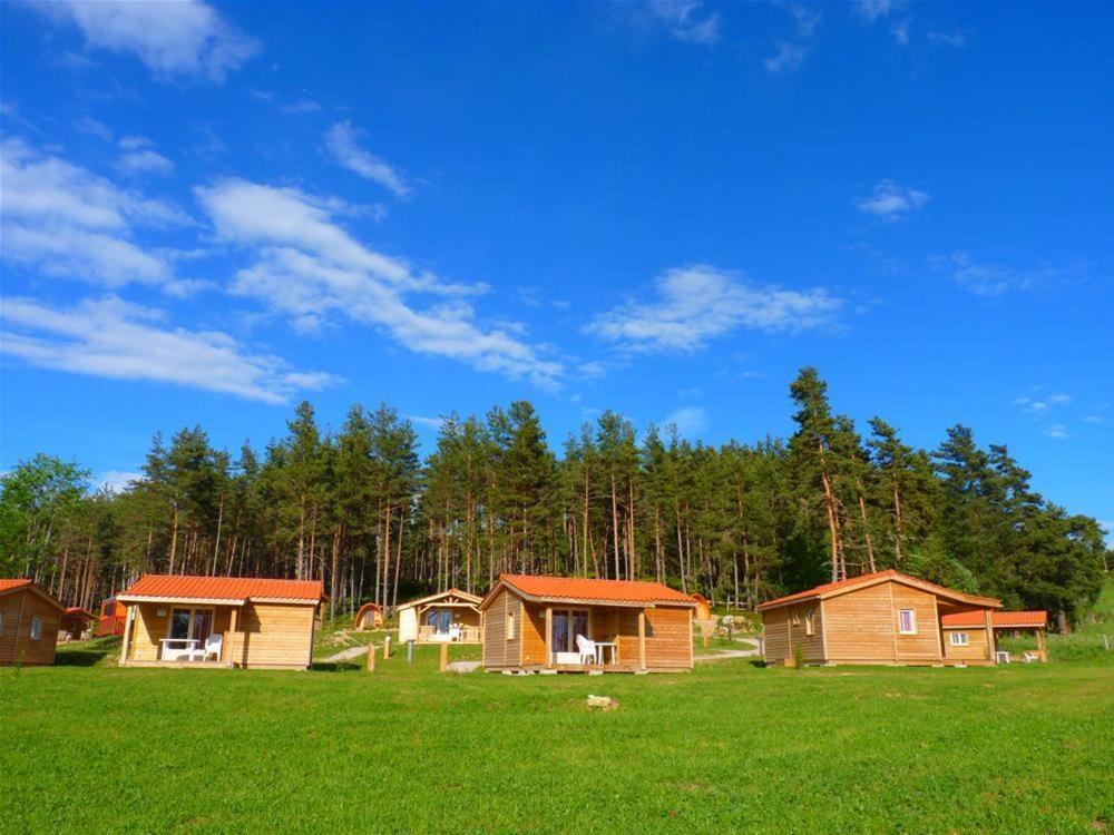 Les Chalets Du Haut-Forez Usson-en-Forez Экстерьер фото